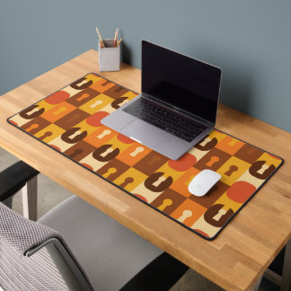 Retro Keyhole - 70s Mod Geometric Lock Desk Mat