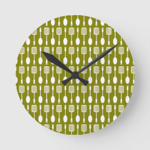 Retro Kitchen Cooking Utensils Pattern Round Clock