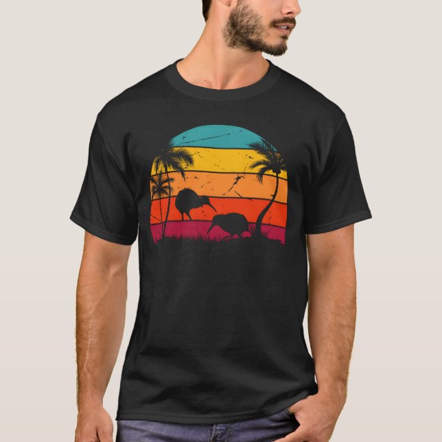 Retro Kiwi Bird Sunset Kiwi Birds New Zealand Kiwi T-Shirt (Front)