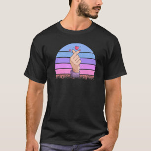 Retro Korean Heart Fingers Vintage K-Pop Heart Han T-Shirt
