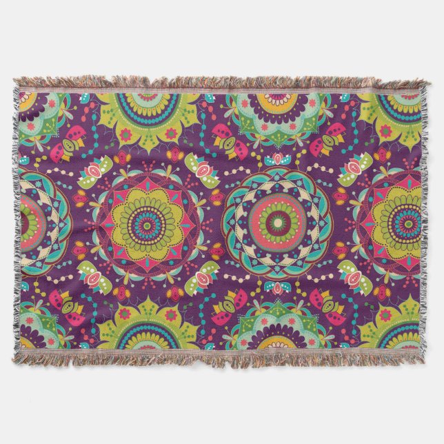 Retro Mandala Pattern Throw Blanket (Front)