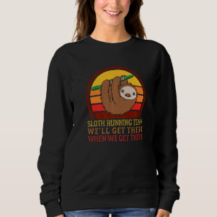 Retro Marathoner Marathon Runner Sloth Running Te Sweatshirt