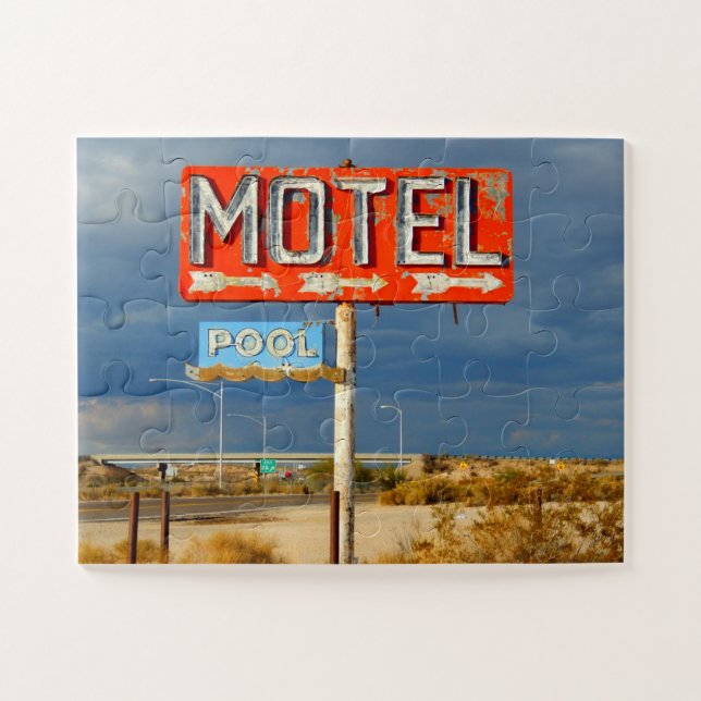 RETRO MOTEL SIGN PUZZLE EASY (Horizontal)