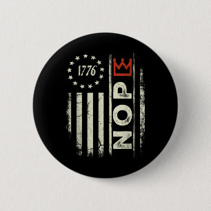 Retro No Kings Protest Sign Vertical American Flag 6 Cm Round Badge