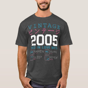 Retro Otaku Kanji Vintage 2005 Birthday Ramen Anim T-Shirt