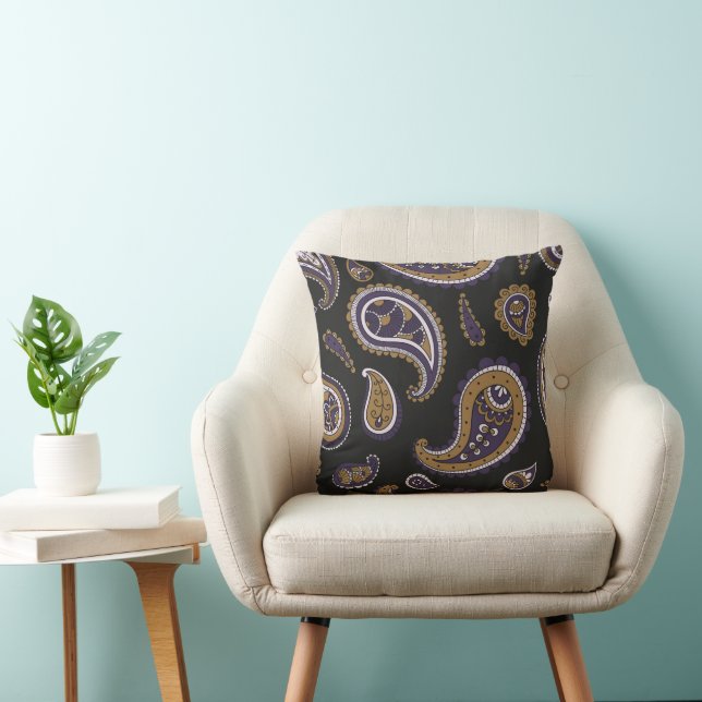 Retro Paisley Pattern Cushion (Chair)