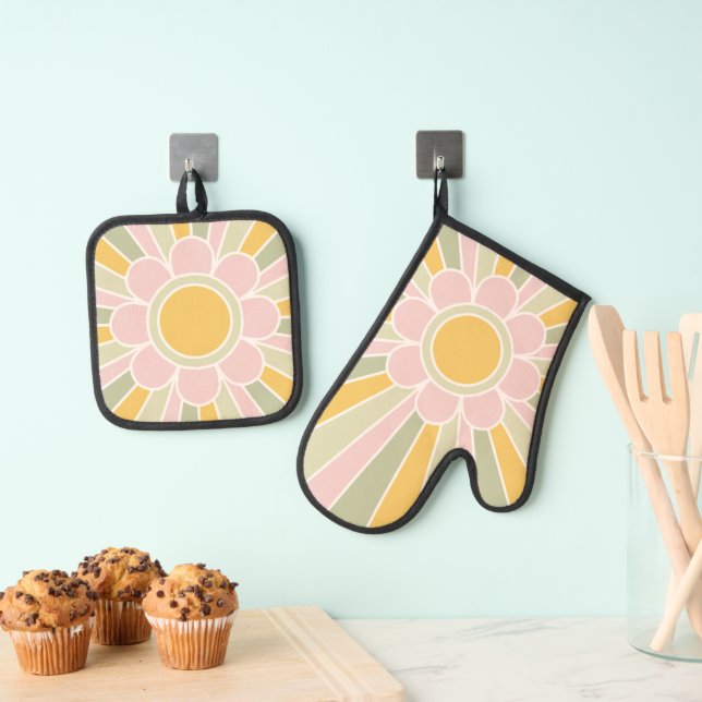 Retro Pastel Sunshine Personalized Kitchen  Oven Mitt & Pot Holder Set (Insitu(Hanging))