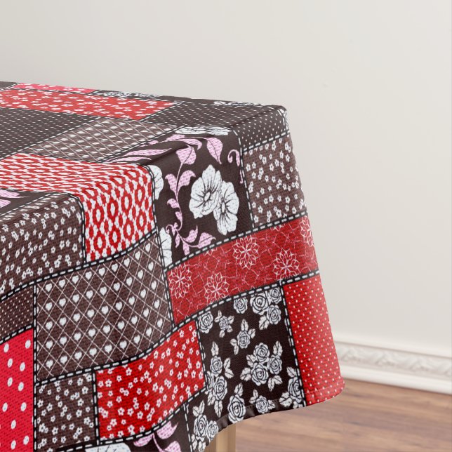 Retro Patchwork Floral Quilt Pattern Tablecloth (In Situ)