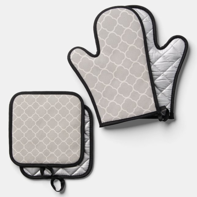 Retro Quatrefoil Background Oven Mitt & Pot Holder Set (Front/Back)