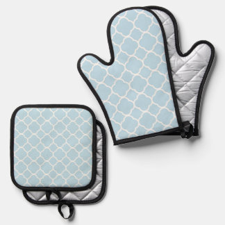 Retro Quatrefoil Background Oven Mitt & Pot Holder Set