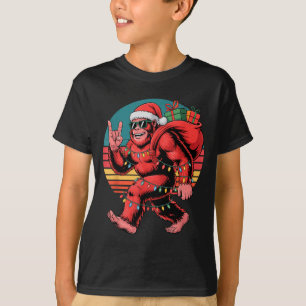 Retro Santa Bigfoot Christmas Funny Sasquatch Xmas T-Shirt