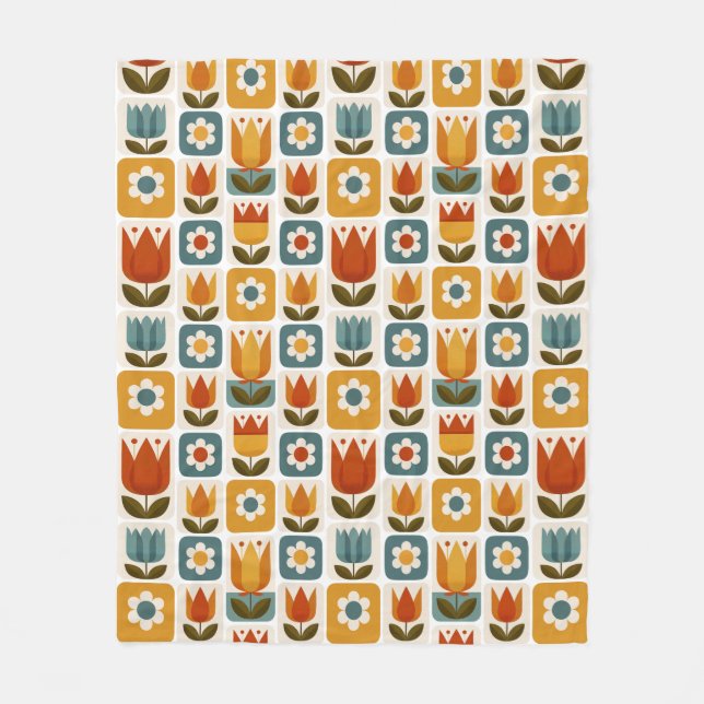 Retro Scandinavian Tulip Floral Pattern Fleece Blanket (Front)