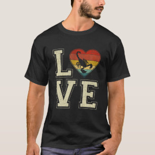 Retro Scorpion Hearts Animals Lover Valentines Day T-Shirt