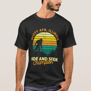 Retro Scott Afb Illinois Big Foot Souvenir T-Shirt
