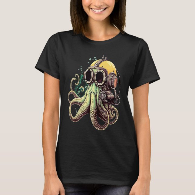 Retro Scuba Diver Weird Octopus Design Octopus Hel T-Shirt (Front)
