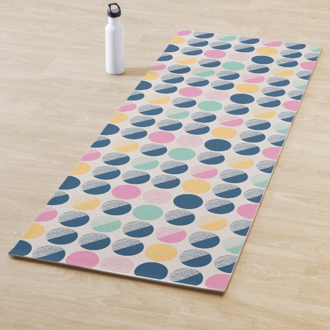 Retro Semi-Circle Pattern Yoga Mat (In Situ)