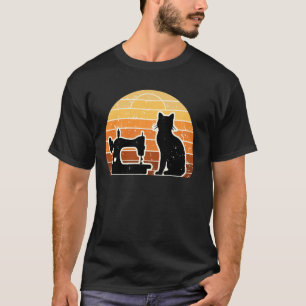 Retro Sewing Machine Cat Knitting Seamstress Knitt T-Shirt