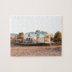 RETRO SILVER CAMPER TRAILER JIGSAW PUZZLE