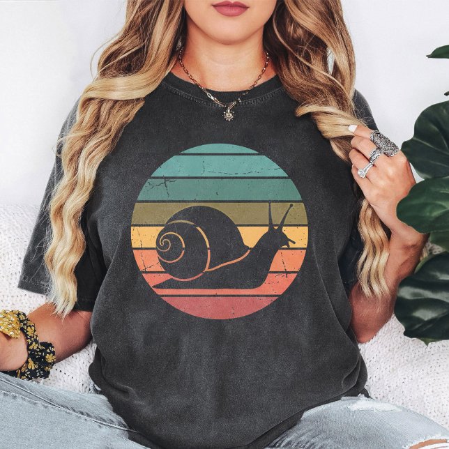 Retro Snail Sunset Circle Graphic Design T-Shirt (Creator Uploaded)