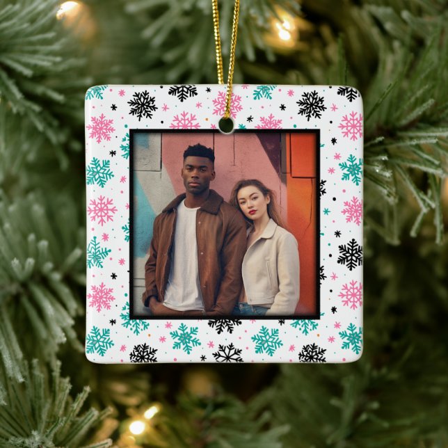 Retro Snowflakes Ceramic Ornament (Tree)
