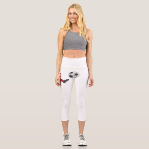 Retro Soccer Player Kicking Ball Volley Action Gra Capri Leggings