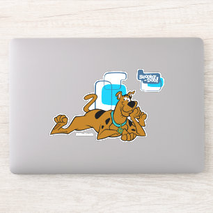 Retro Squares Scooby-Doo Lying Down