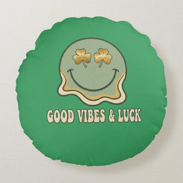 Retro St. Patrick's Day Good Vibes & Luck Smiley  Round Cushion (Front)
