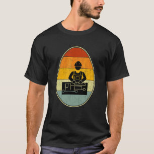 Retro Style Easter Egg Graphic Easter Day Civil En T-Shirt