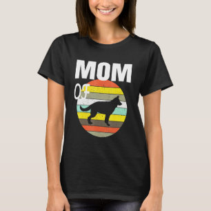 Retro Style Men Women and Kids German Shepherd Mum T-Shirt