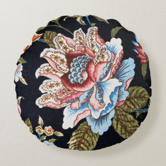 Retro Style Multi-coloured Floral Ornament   Round Cushion