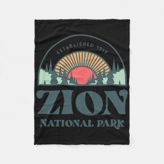 Retro Style Utah Zion National Park  Fleece Blanket