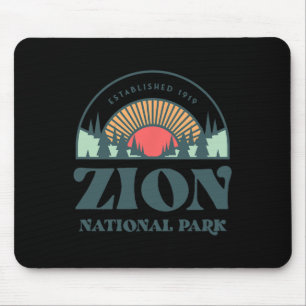 Retro Style Utah Zion National Park Mouse Pad