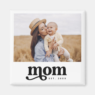 Retro Style Vintage Typography Mum Established Magnet