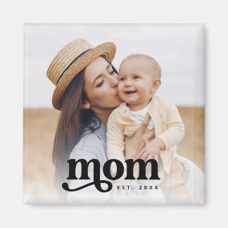 Retro Style Vintage Typography Mum Established Magnet