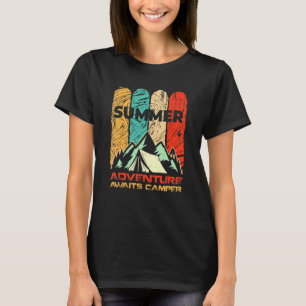 Retro Summer Adventure Awaits Camper Summer Vacati T-Shirt