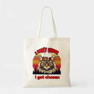 Retro sunset cat with crown: I don't chase, I'm ch Tote Bag