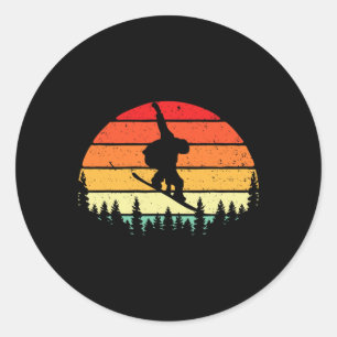 Retro Sunset Snowboarder - Snowboarding Winterspor Classic Round Sticker