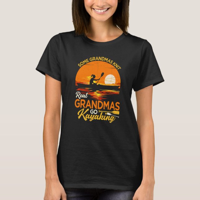 Retro Sunset Some Grandmas Knit Real Grandmas Go K T-Shirt (Front)