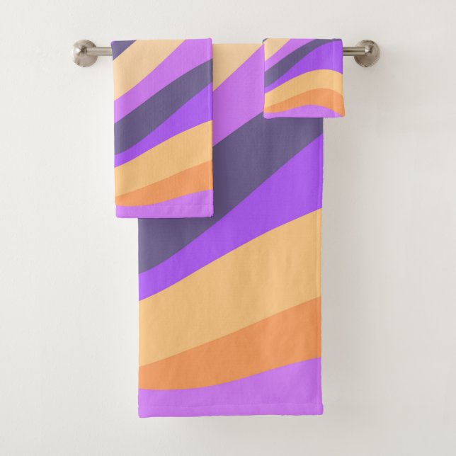 Retro swirls - purple & orange bath towel set (Insitu)