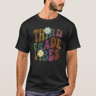 Retro THIRD GRADE VIBES Teacher Peace Love 3rd Gr  T-Shirt