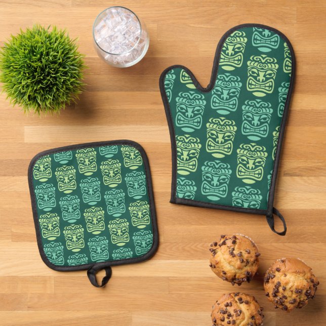 Retro Tiki Beach Bar Pattern Oven Mitt & Pot Holder Set (Top Down)