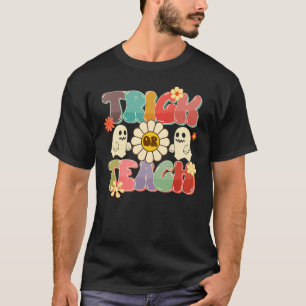 Retro trick or teach ghost teacher halloween costu T-Shirt
