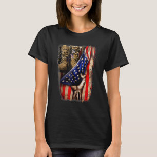 Retro Us Flag Old Combat Boots Veteran Day T-Shirt