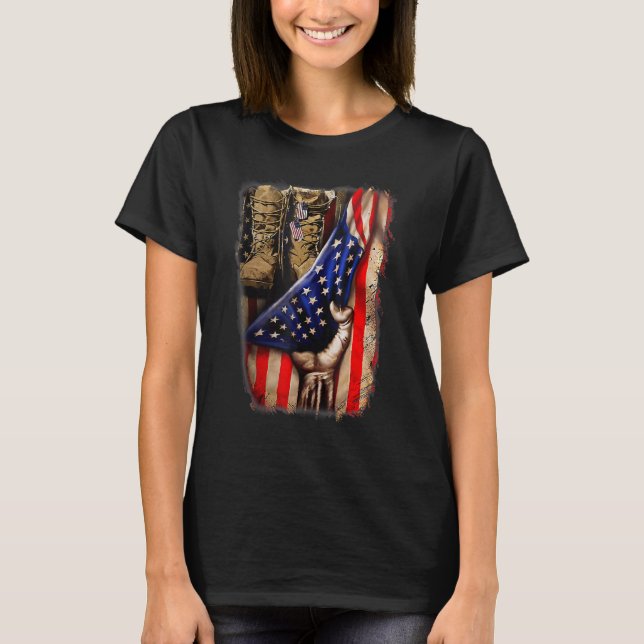 Retro Us Flag Old Combat Boots Veteran Day T-Shirt (Front)