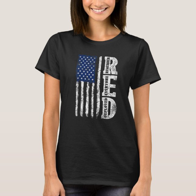 Retro US Flag Remember Everyone Veteran Deployed R T-Shirt (Front)