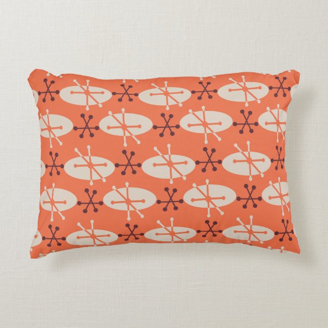 Retro Vibes: Geometric Burst Pattern Decorative Cushion (Front)