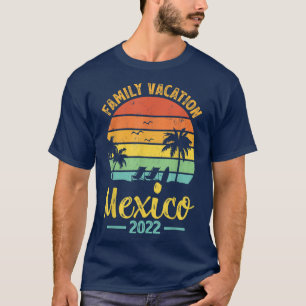 Retro Vintage Family Vacation 2022 Meico Beach T-Shirt