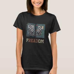Retro Vintage Freadom Anti Ban Books Freedom To Re T-Shirt