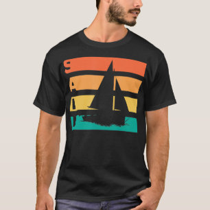 Retro Vintage Sailing Gift For Sailors Skippers T-Shirt