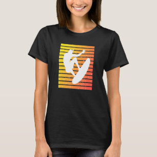 Retro Vintage Sunset Surfer Surfing Distressed Gru T-Shirt